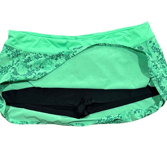 Patagonia Nine Trails Skirt Womens Green Floral Print w/ Built-in Shorts Size L - Picture 4 of 6